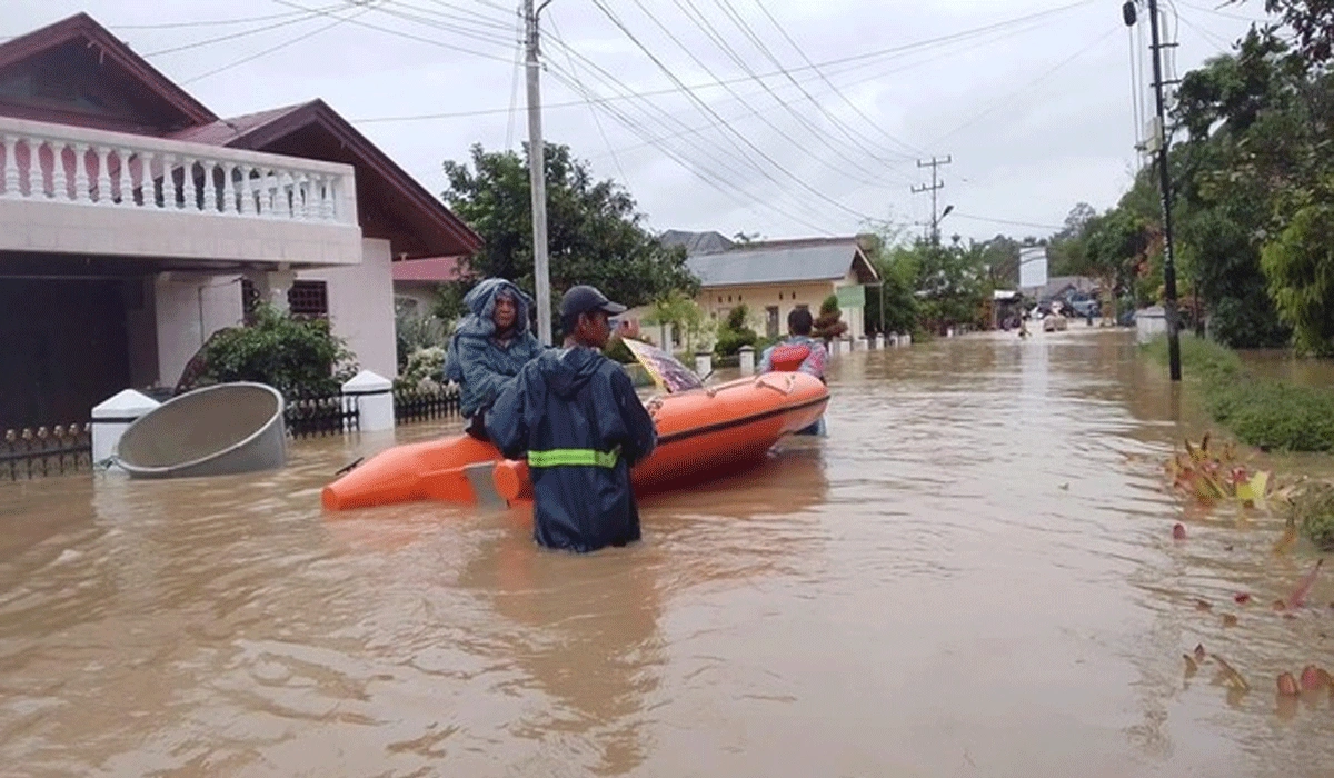 ​Kota Solok Darurat Banjir, Ribuan Warga Terdampak Evakuasi Masih Berlanjut!​