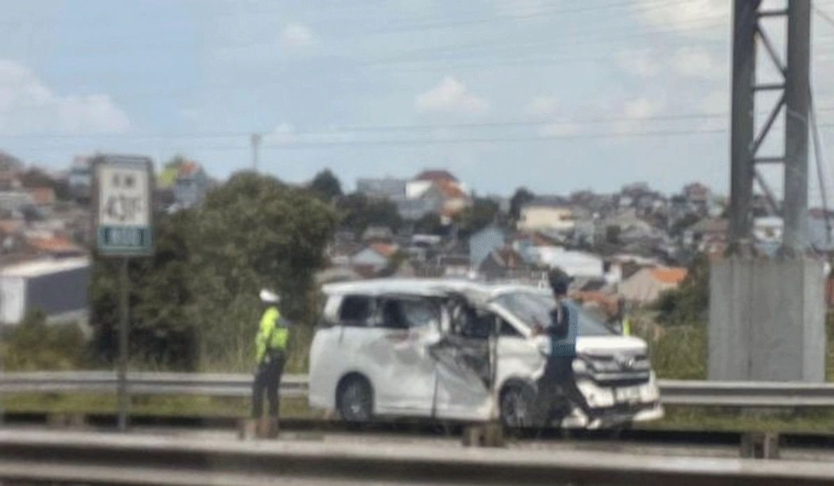 Dua Nyawa Melayang Dalam Kecelakaan Beruntun di Tol Gayamsari