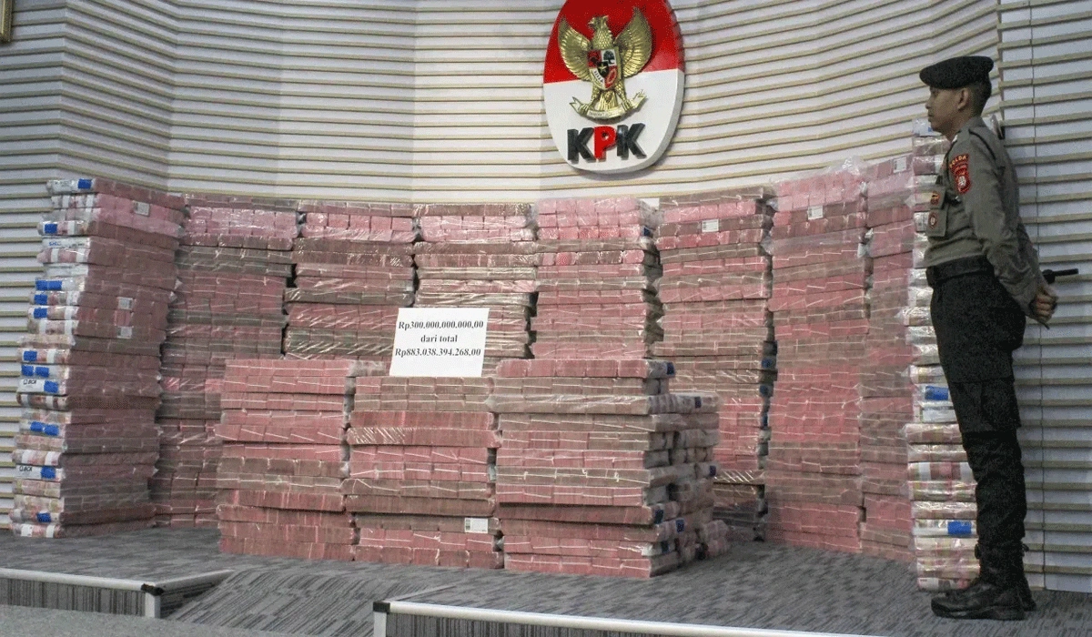 Mengapa KPK Harus Meminjam Rp300 Miliar Uang Hasil Korupsi
