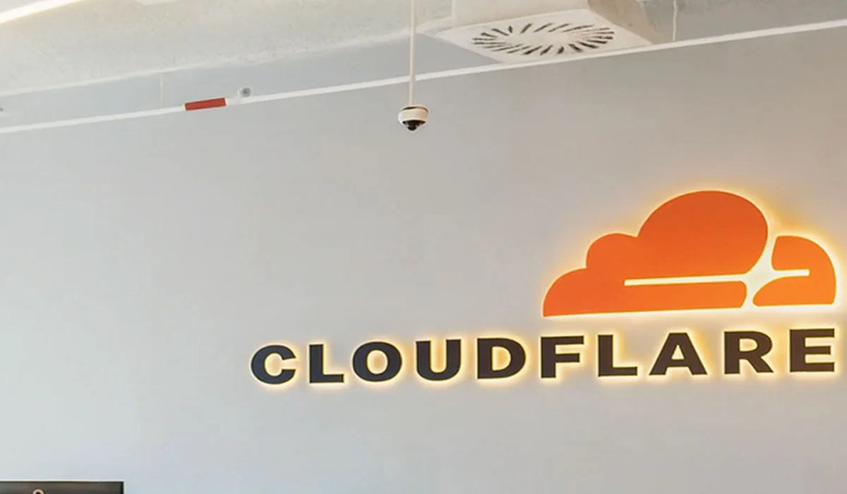 Komdigi Ancam Blokir Cloudflare, Apa Sebenarnya yang Terjadi