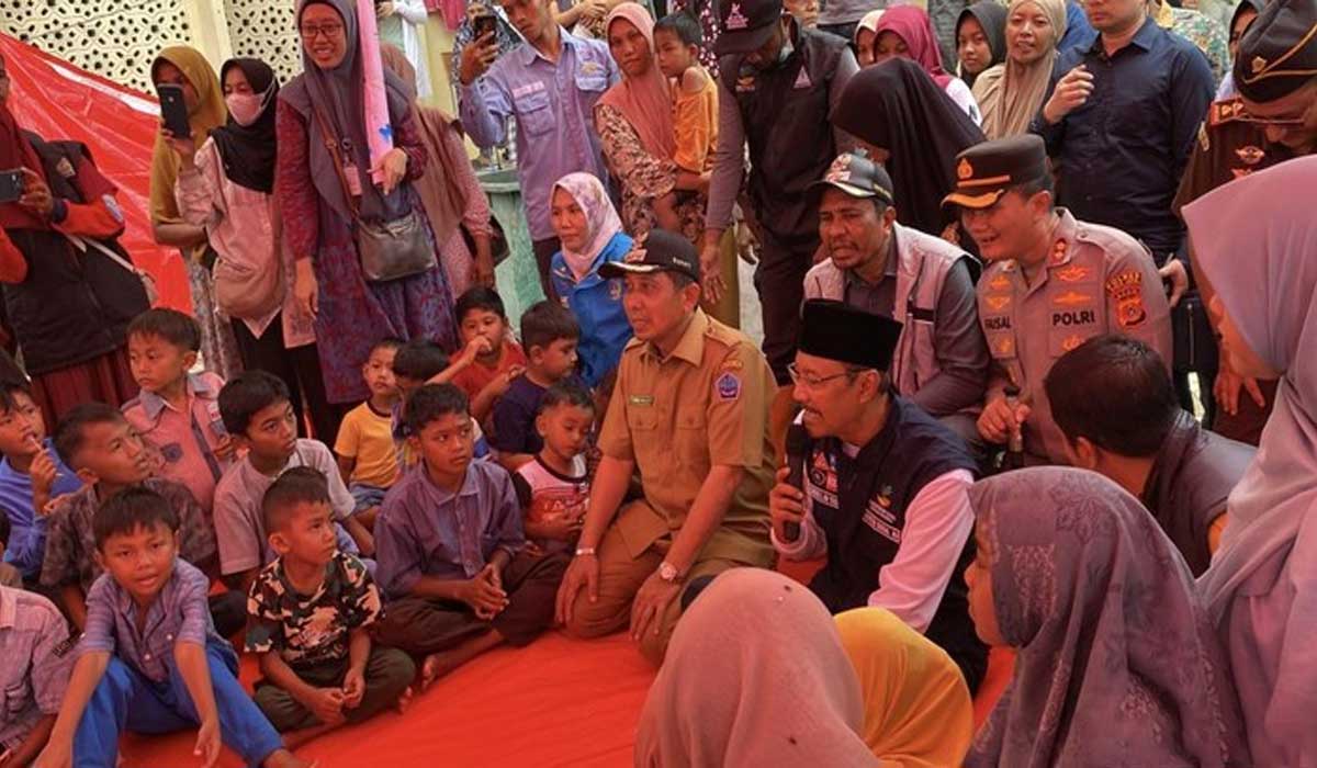 Momen Haru, Gus Ipul Bersalawat Bersama Anak-anak Pidie Jaya